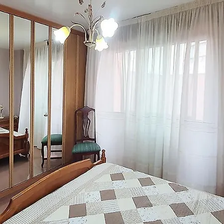 Edifio Sirena Apartment *